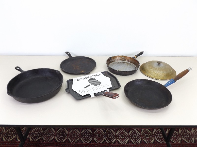 lot 25 image: Lot of Cast Iron Pans