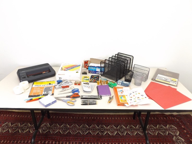 lot 29 image: Large Lot of Office Supplies