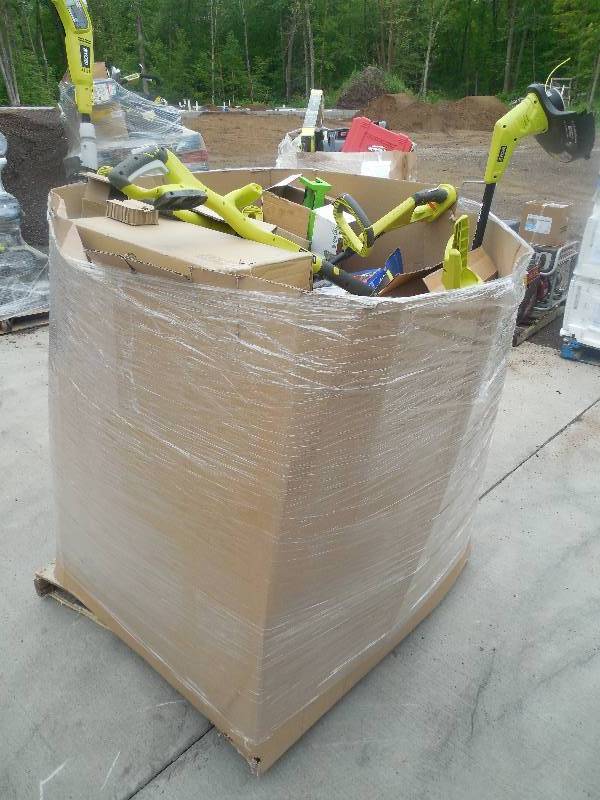 lot 5 image: PALLET LOT OF POWER WEED WHIPS , BLOWERS SAWS ALL POWER EQUIPMENT.