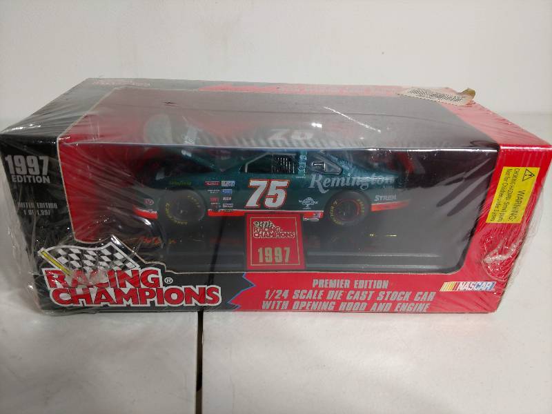 lot 3 image: Remington 124-scale Die Cast Stock Car