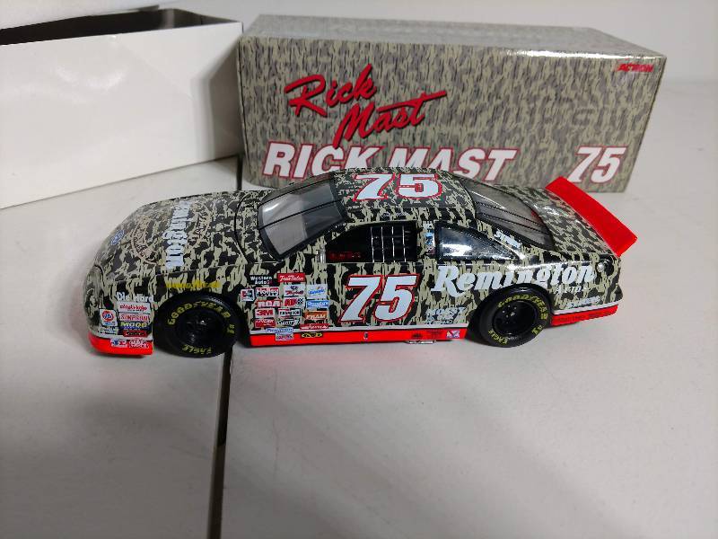 lot 6 image: Remington 124-scale Die Cast Stock Car Rick Mast