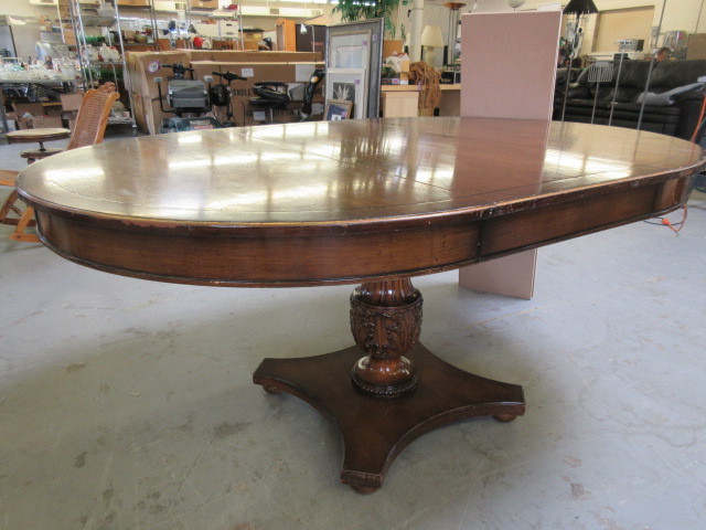 lot 102 image: VINTAGE OAK PEDESTAL DINING TABLE