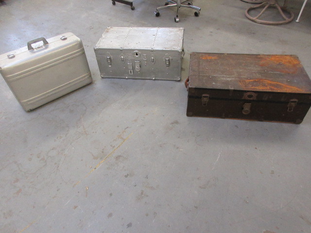lot 123 image: VINTAGE TRUNKS AND HARD-SHELL SUITCASE