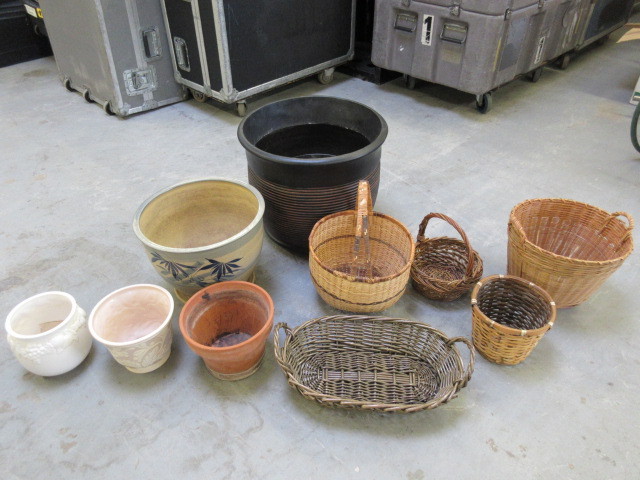 lot 138 image: BASKETS AND POTS