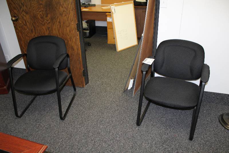 lot 79 image: Lot of (2) Padded Lobby Chairs