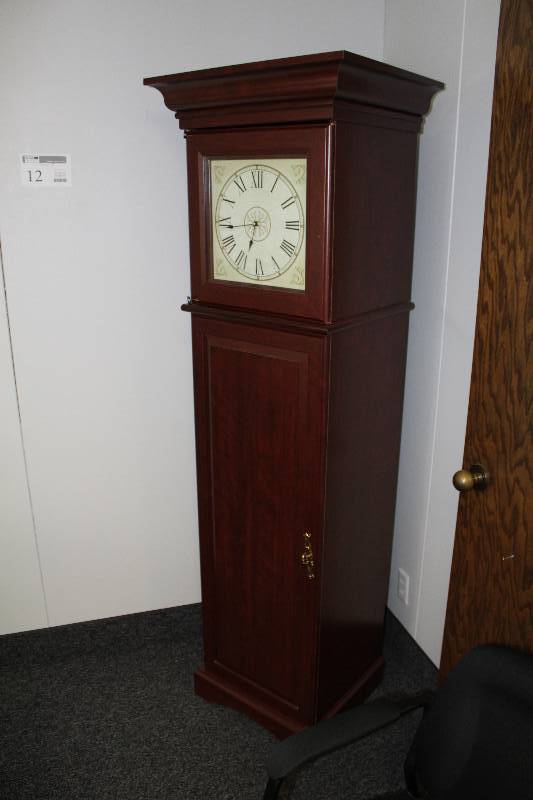 lot 12 image: Grandfather Clock Cabinet w 4-Shelves