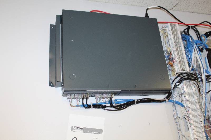 lot 9 image: Avaya IP Office 500 V2 12-Port Switch