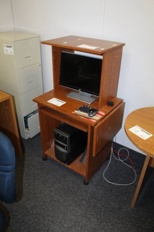 lot 71 image: Computer Desk