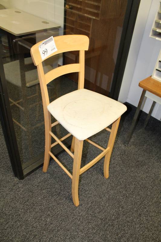 lot 99 image: Wood Chair