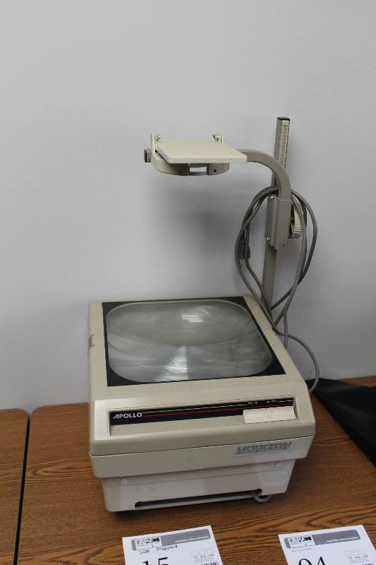 lot 15 image: Apollo Horizon Screen Projector