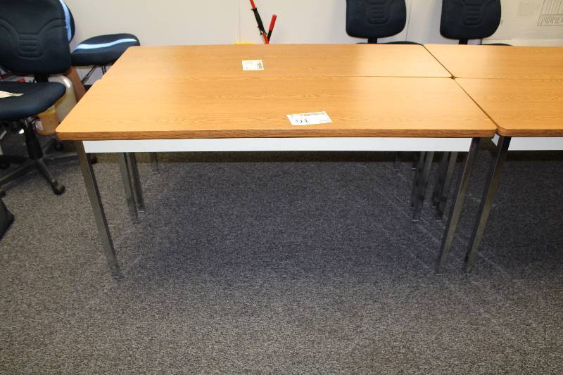 lot 91 image: Office Table