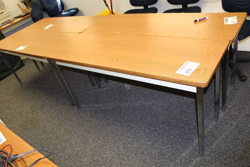 lot 89 image: Office Table