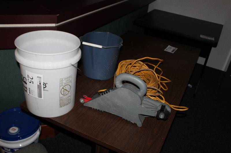 lot 25 image: Homex Cord Reel, Extension Cords