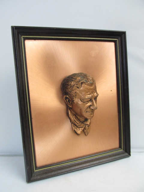 lot 18 image: Vintage 3D JOHN WAYNE Wall Art
