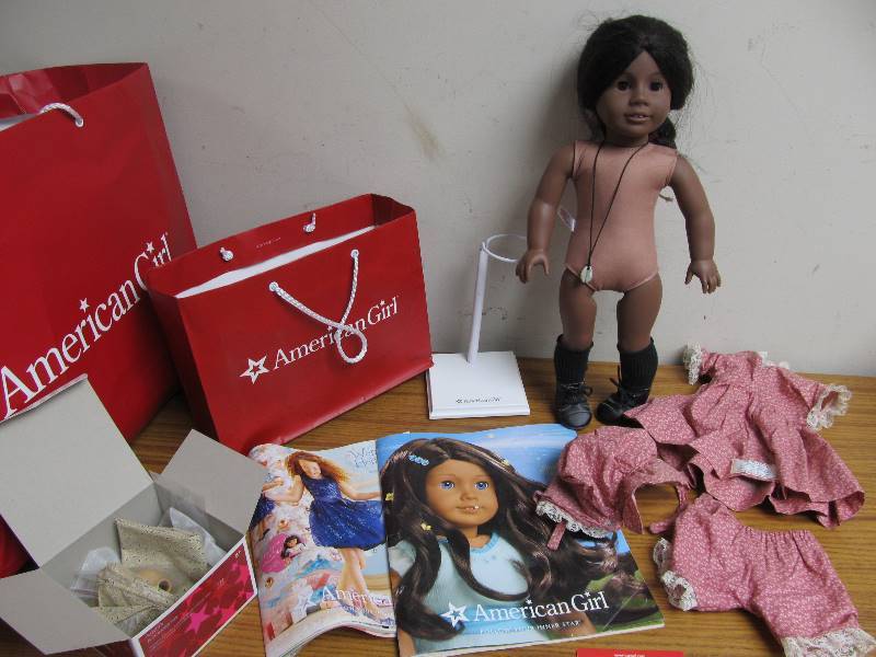 lot 106 image: American Girl Doll wAccessories