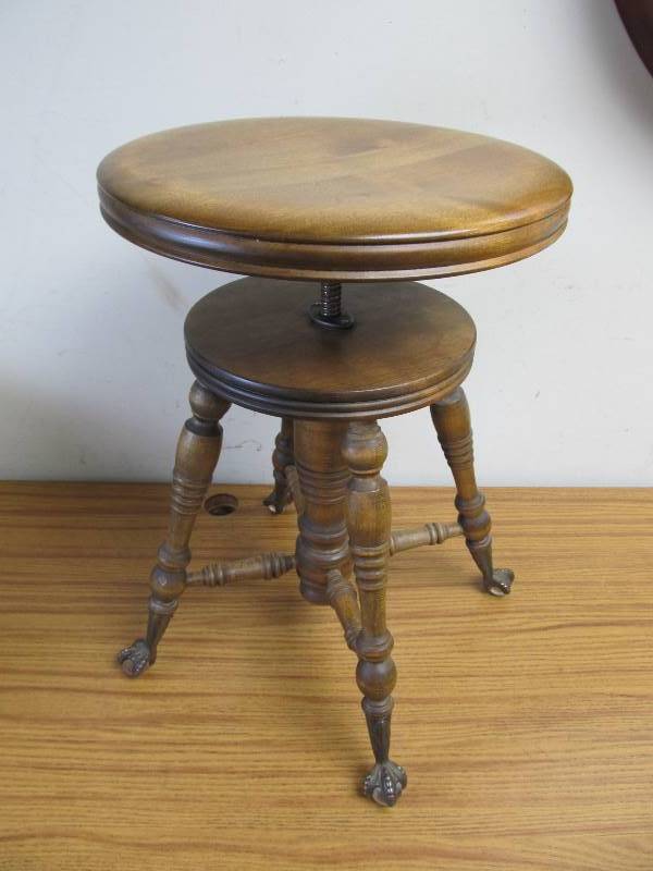 lot 109 image: Beautiful Antique TONK Claw & Glass Ball Foot PianoOrgan Stool 