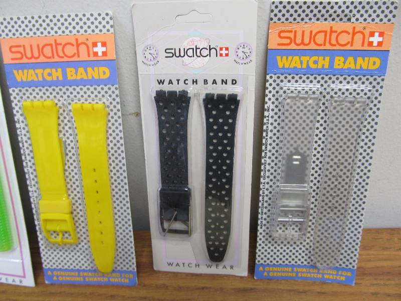 lot 130 image: LARGE Lot of BRAND NEW Vintage Swatch Watch Accessories