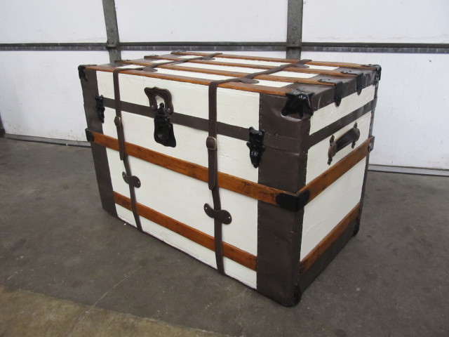 lot 76 image: Very Nice RESTORED Antique Trunk