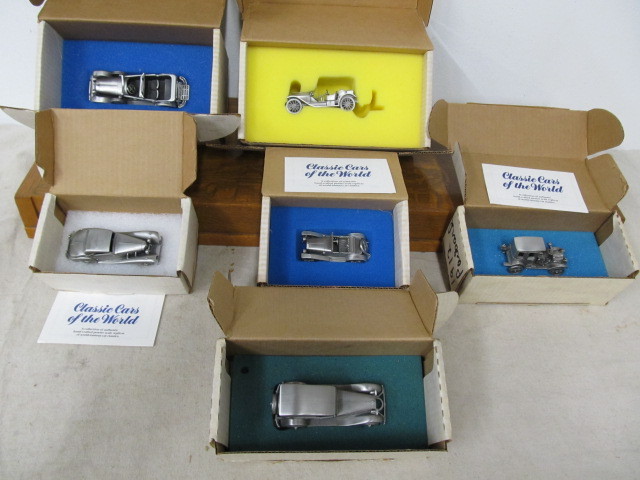 lot 89 image: Lot of Solid Pewter DANBURY MINT Classic Cars