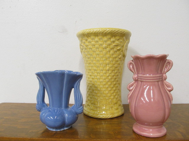 lot 100 image: NICE Group of Mid Century RED WING etc Art Pottery