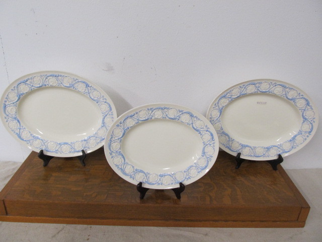 lot 158 image: 3 Antique WEDGWOOD Serving Platters