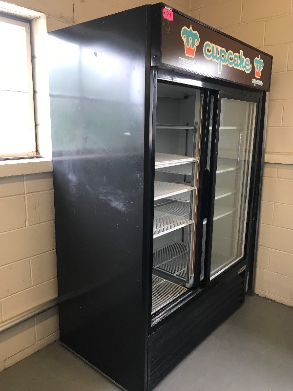 lot 209 image: COLD TECH COMMERCIAL DISPLAY REFRIGERATOR