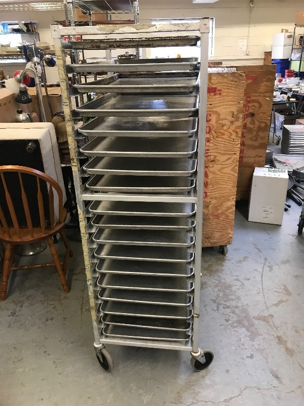 lot 220 image: 18 SLOT BAKING TRAY ROLLING RACK WITH TRAYS