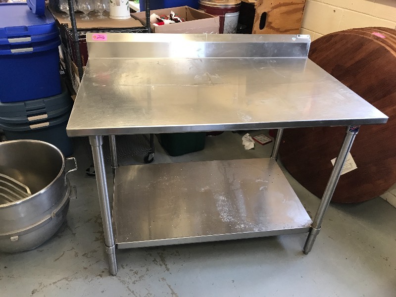 lot 226 image: STAINLESS PREP TABLE