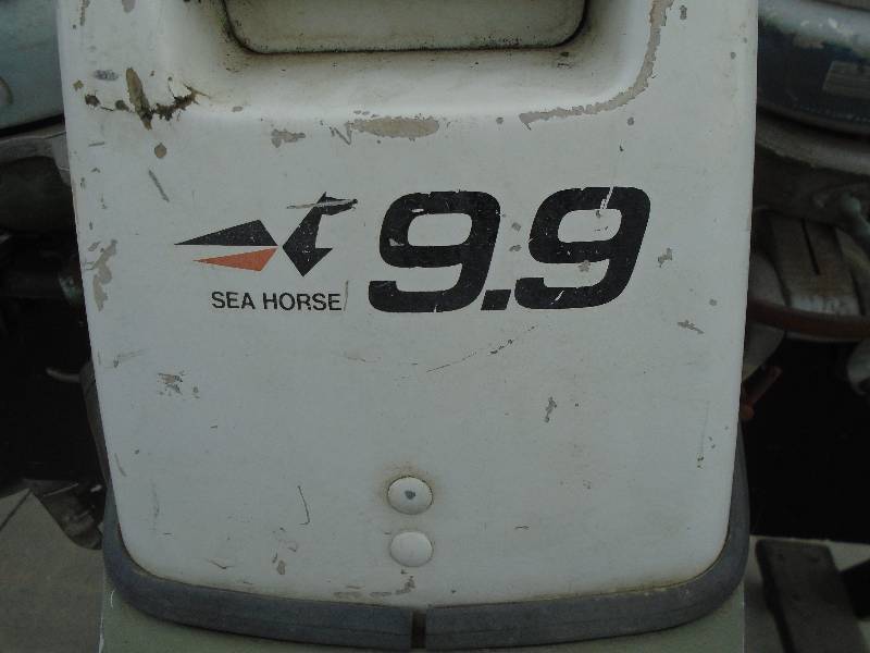 lot 7 image: Johnson 9.9 HP Outboard Motor