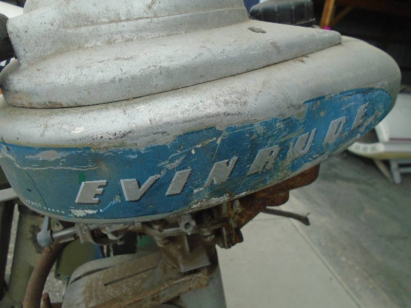 lot 8 image: Evinrude Outboard Motor