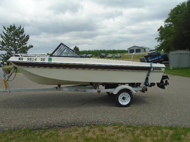 1977 Hy Ryder Boat