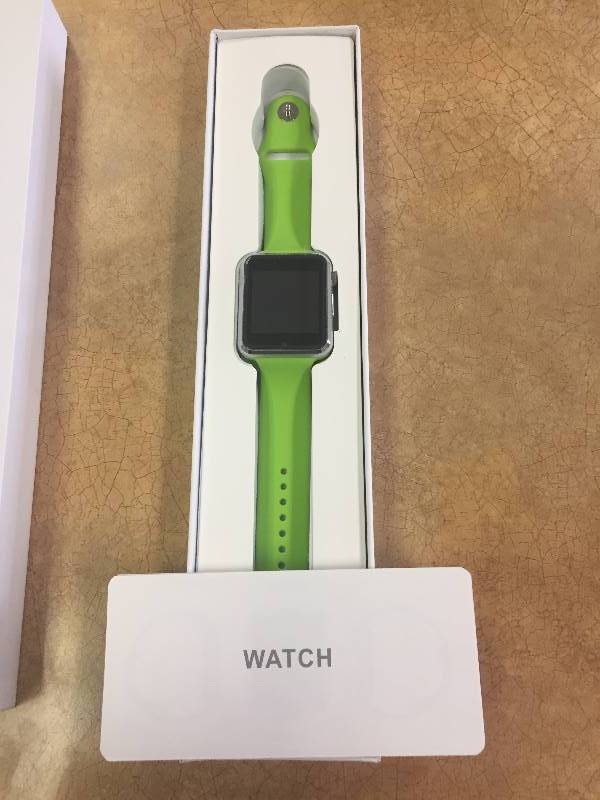 lot 31 image: NEW- BSWG10 Bluetooth Smart Wrist Watch With Camera (GREEN)