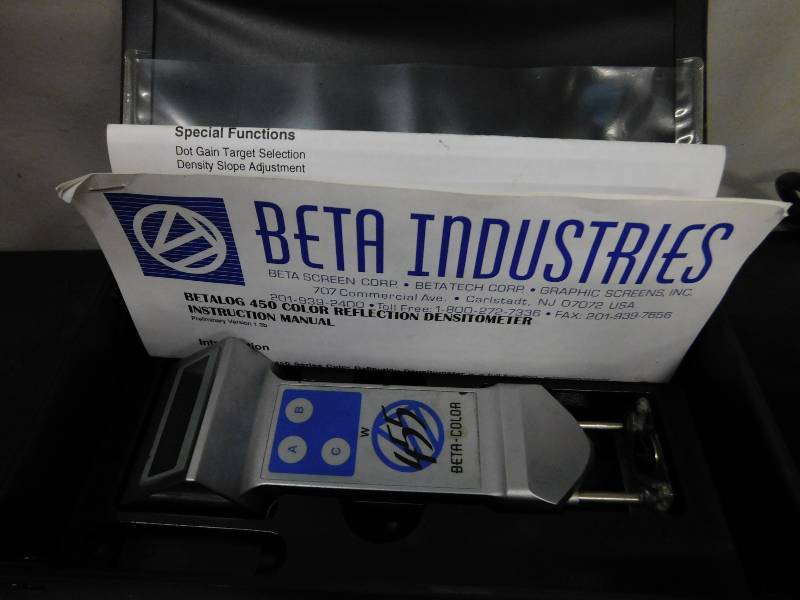 lot 63 image: Flexible Work Light & Beta-Color Reflection Densitometer