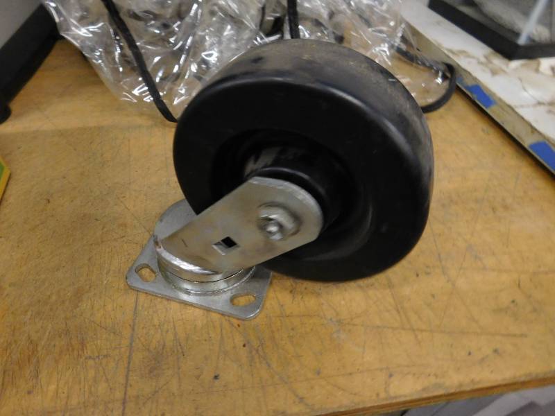 lot 65 image: Caster Connection Casters