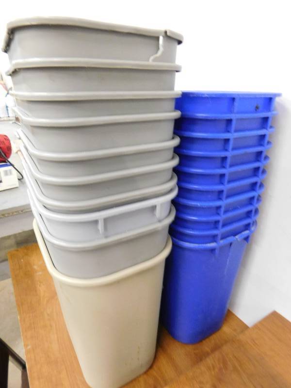 lot 90 image: Recyling & Waste Paper Baskets
