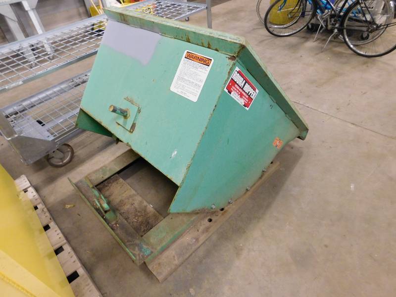 lot 144 image: Roura Material Handling Self - Dumping Hopper