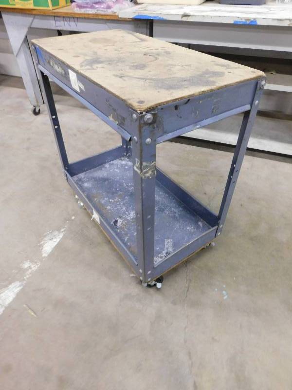 lot 149 image: Metal Utility Cart - 16(w) x 32(h) x 30(d)