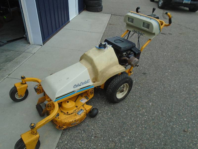 Cub Cadet 32 GMT walk behind mower