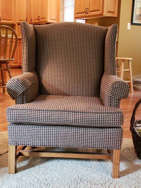 lot 2 image: Modern Upholstered Armchair