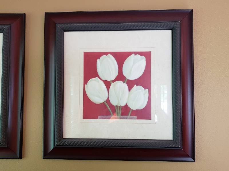 lot 8 image: Framed and Matted Floral Wall Art