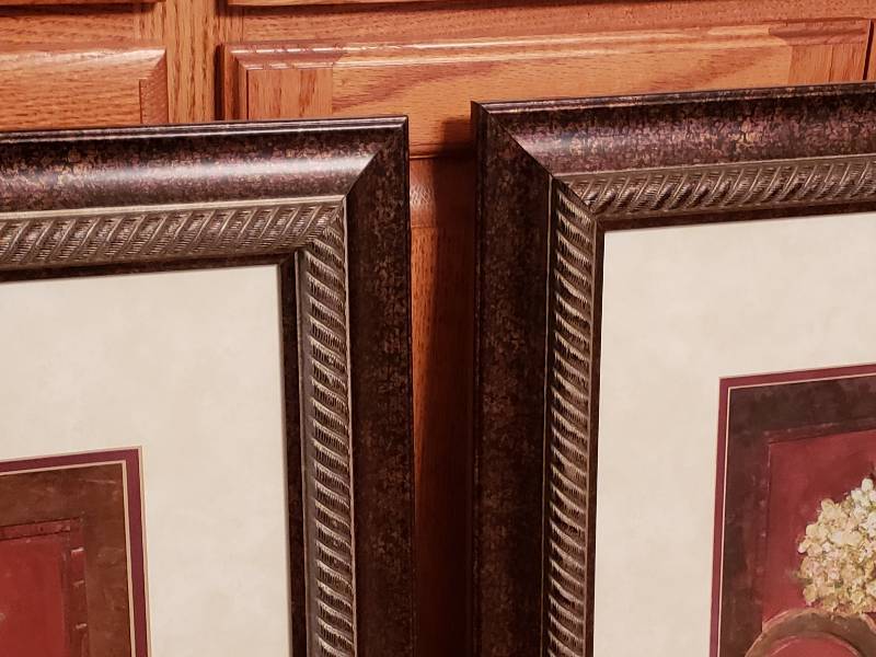 lot 11 image: Framed and Matted Floral Wall Art Prints