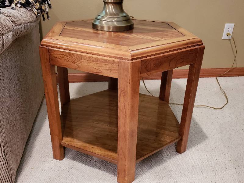 lot 42 image: Oak End Table
