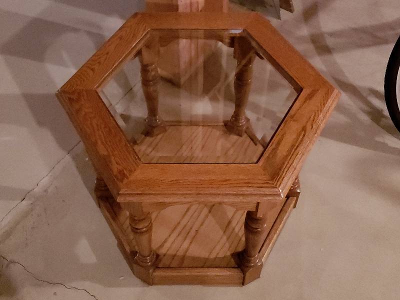 lot 77 image: Oak and Glass End Table