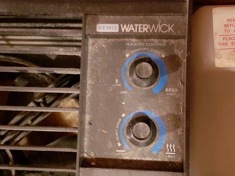 lot 92 image: Bemis Waterwick Humidifier
