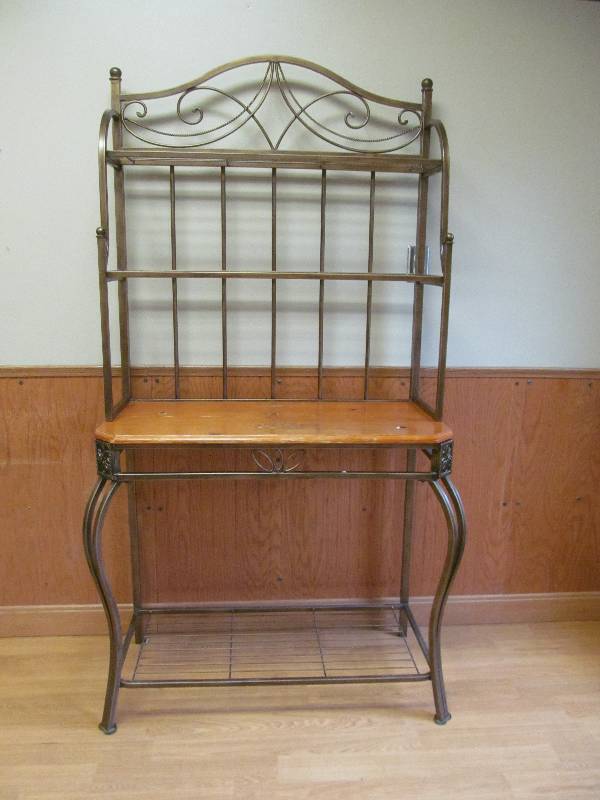 lot 50 image: Dining Room- Bakers rack
