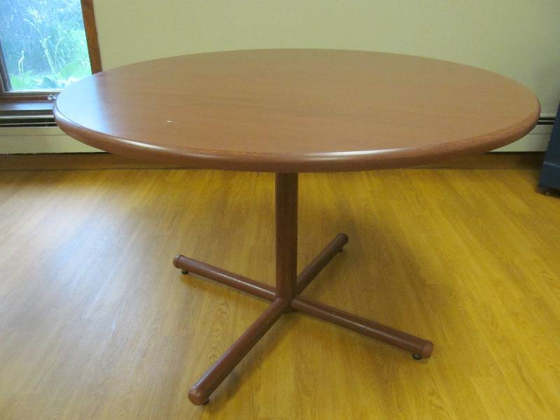 lot 53 image: Dining Room- Round Table