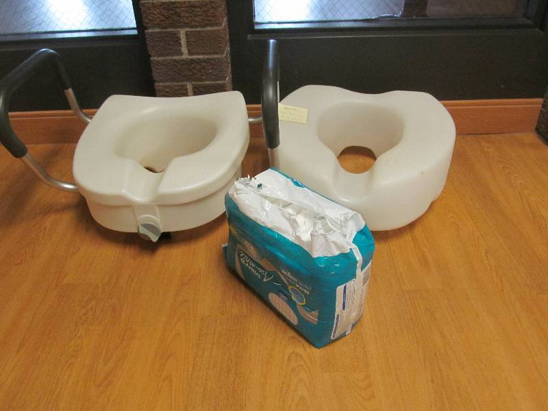 lot 75 image: 2 Toilet Risers, Mens Assurance size SM