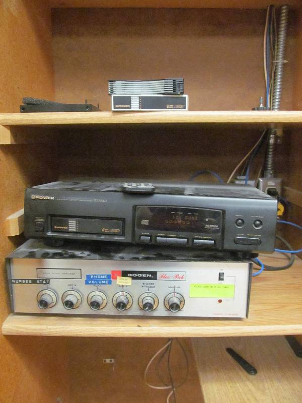 lot 82 image: Pioneer 6 disc player, Bogen Flex-Pak Amplifier, Model CH5-60A