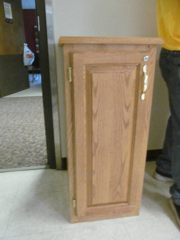lot 100 image: RM 43 Floor Cabinet