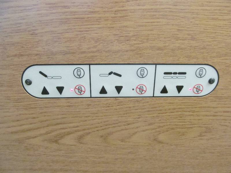 lot 120 image: (Rm 40) Bed electric, Joerns Sunrise Medical Model 0770, Serial # 41260
